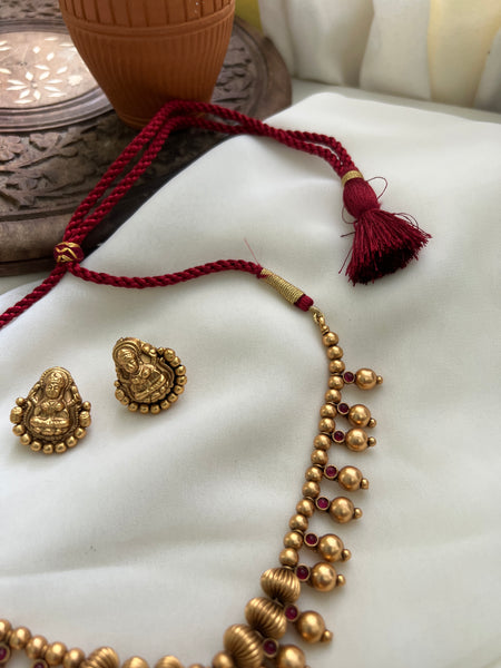 Matte Nagas Lakshmi Dori necklace with studs