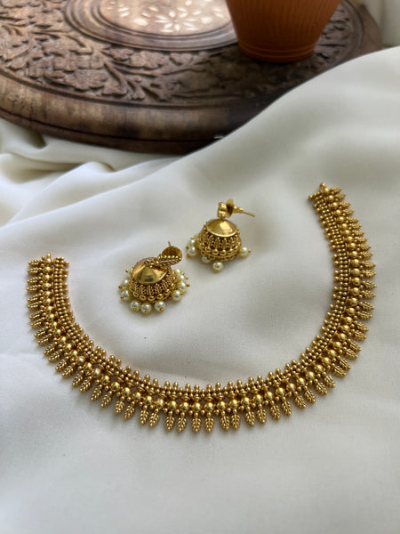 Kerala style mullamottu necklace with jhumkas