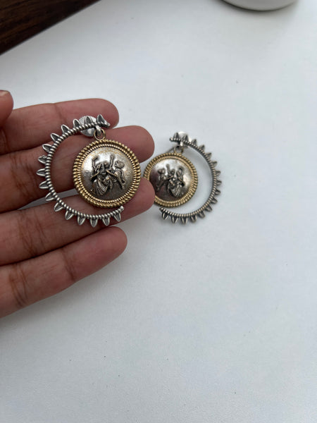 Dual tone dolki studs