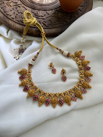 Premium Kundan manga necklace with studs