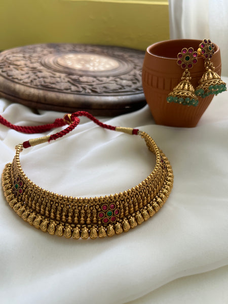 Kemp thushi style choker with jhumkas