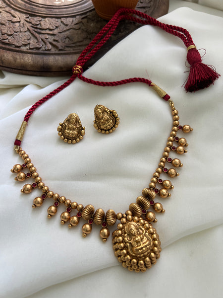 Matte Nagas Lakshmi Dori necklace with studs