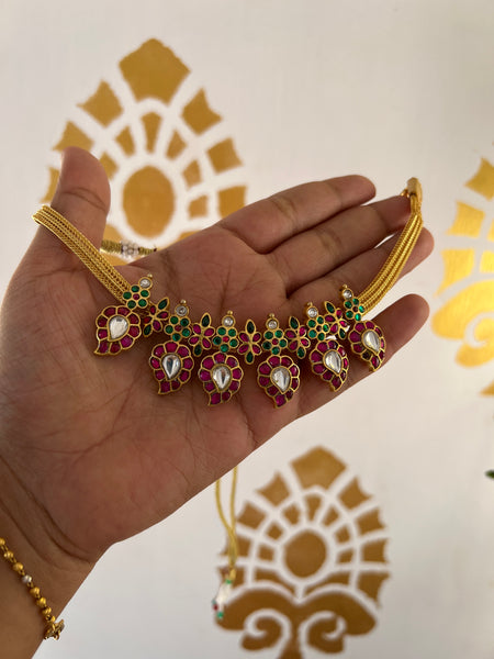 Vintage Kundan manga attigai