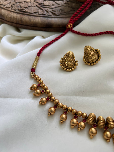 Matte Nagas Lakshmi Dori necklace with studs