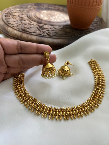 Kerala style mullamottu necklace with jhumkas