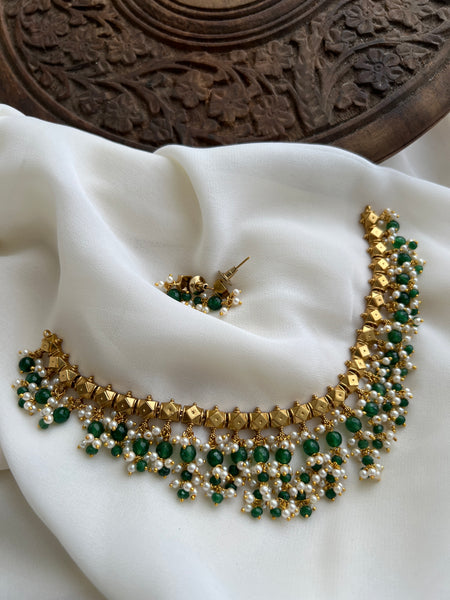 Matte necklace with beadwork