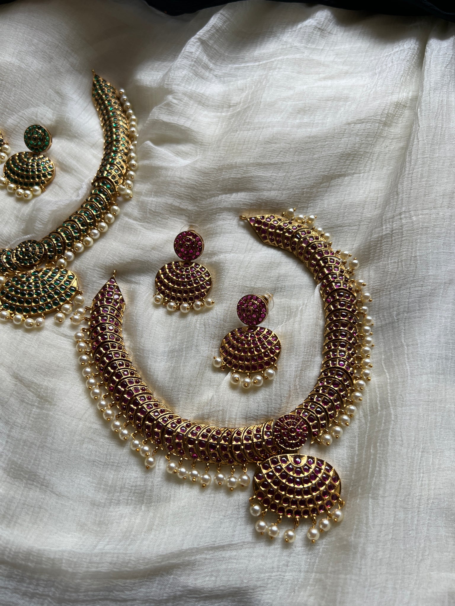 Vintage inspired kemp attigai with earrings