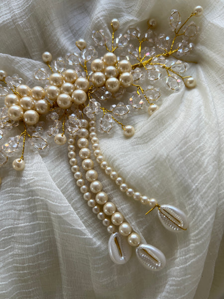 White crystal flower with shell drops