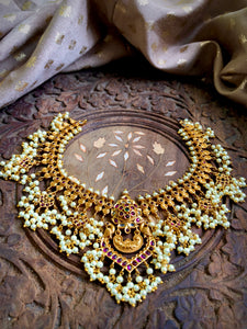 Bridal guttapusalu with jhumkas