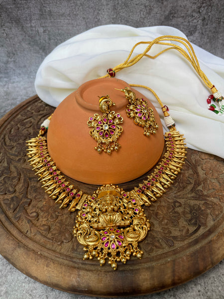 Lakshmi mullamottu antique temple necklace set