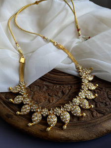 White Kundan manga necklace