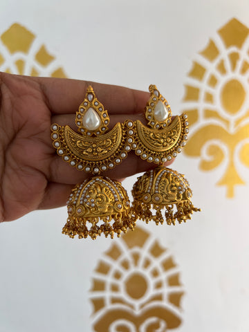 Kemp chaand Jhumkas