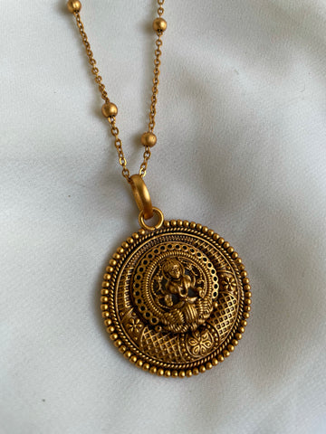 Lakshmi pendant with maala set