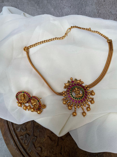 Lakshmi kemp pendant choker with studs