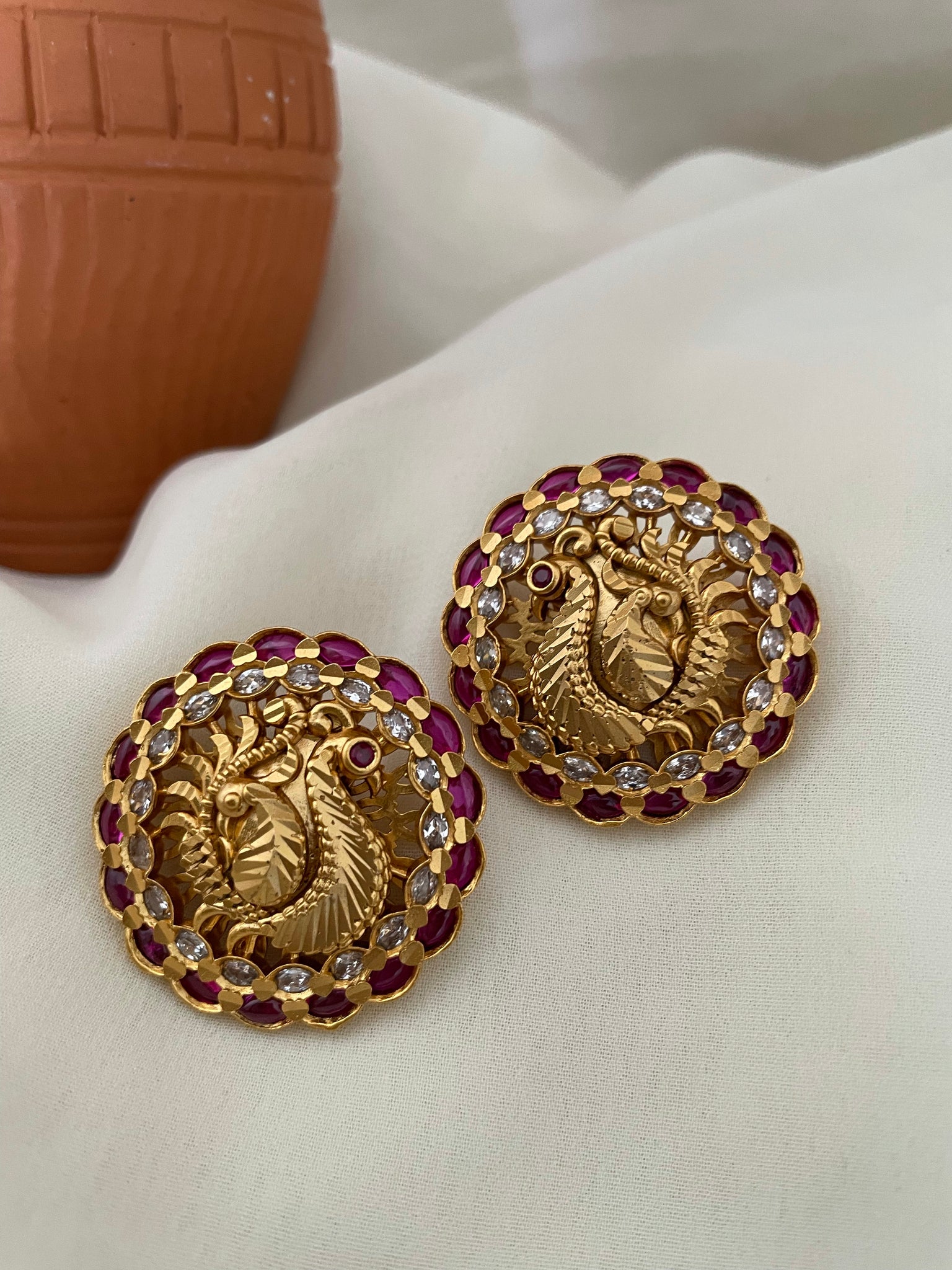 Jumbo peacock kemp studs