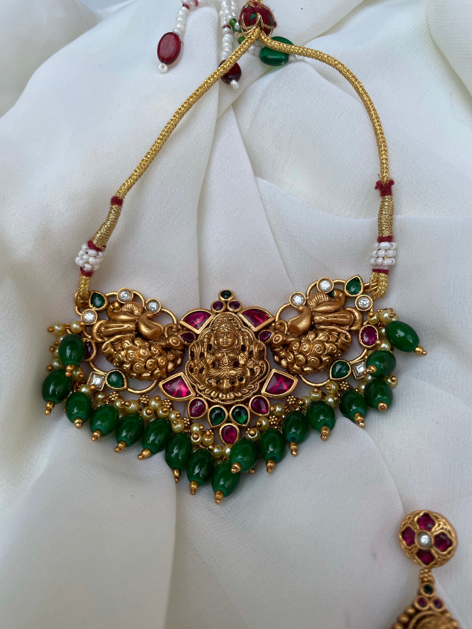 Kemp Jadau like Nagas choker with earrings