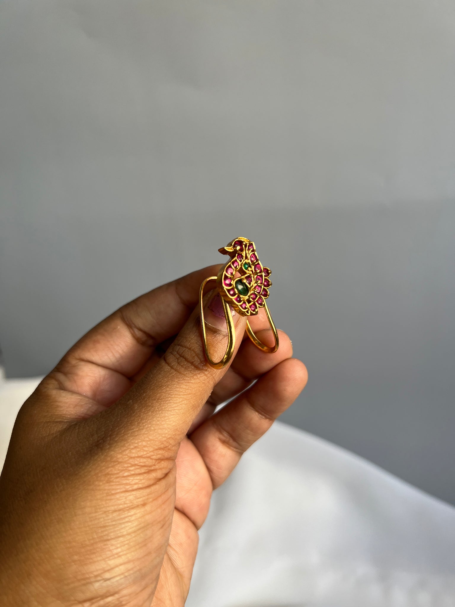 Vintage kemp Mayil Vaanki ring