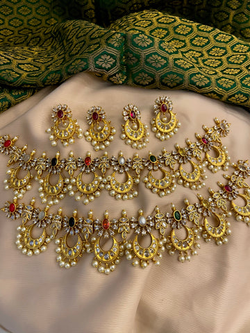 Navarathna chaand necklace