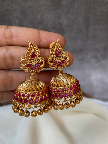 Paisley kemp jhumkas