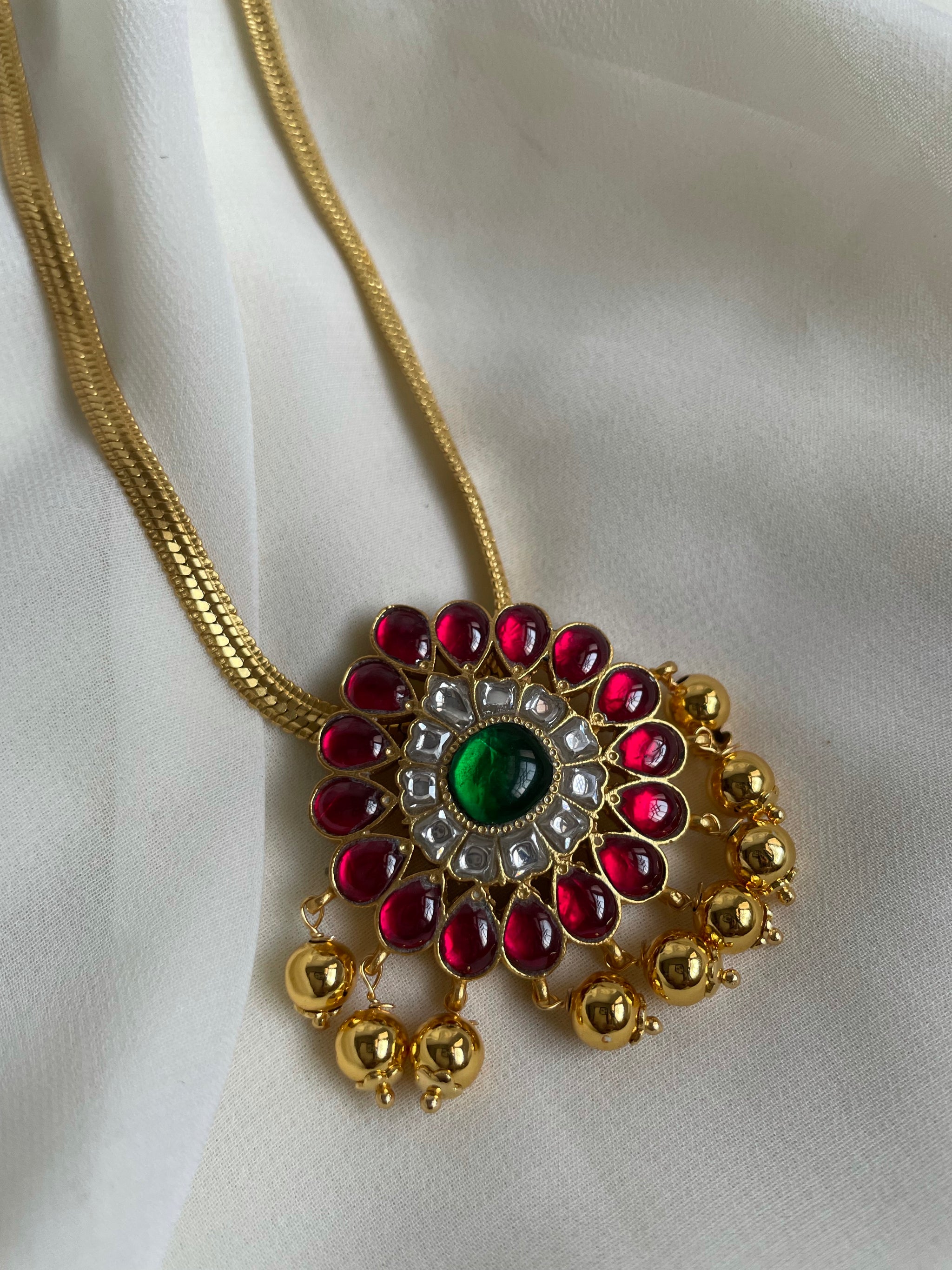 Kundan Locket flower deals design (QZUB6479)